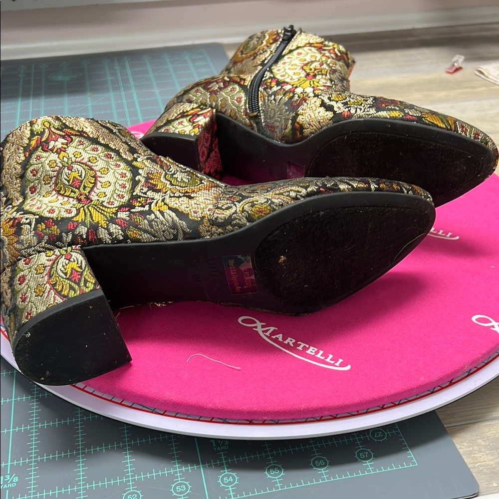 Unisa Tapestry Ankle Boots Sleek Modern Design - Picture 4 of 5